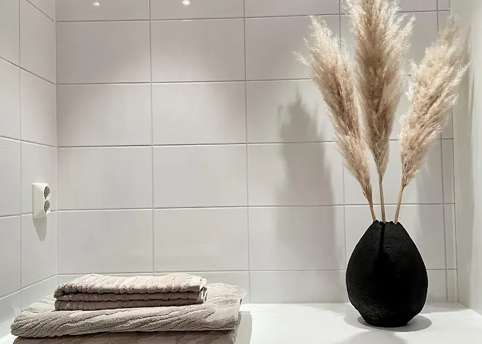 Beautiful & Peaceful In The Heart Of Apartmán Helsinky